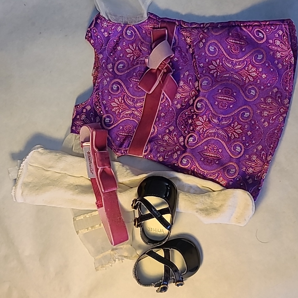 Julie's Holiday Outfit American Girl